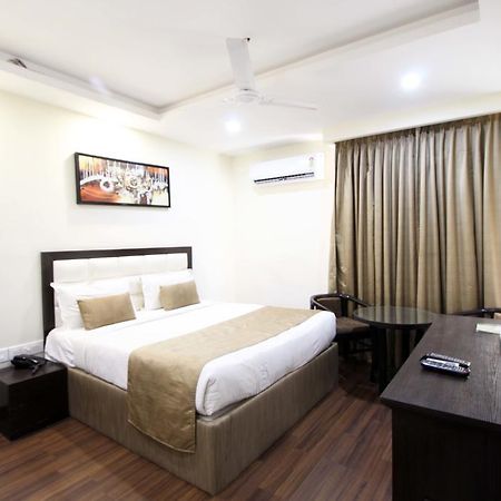 Genx Usha Kiran Agra Hotel Agra  Exterior photo
