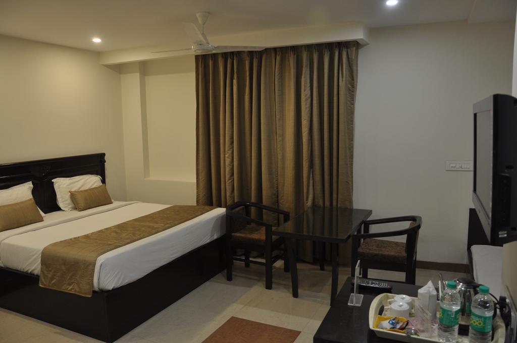 Genx Usha Kiran Agra Hotel Agra  Exterior photo