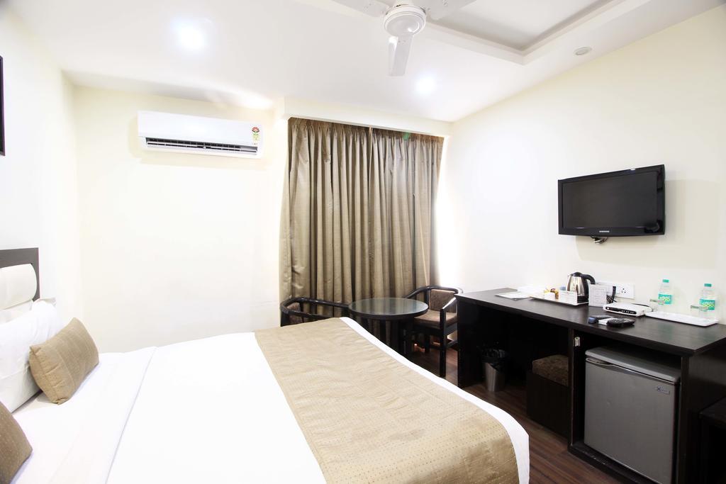Genx Usha Kiran Agra Hotel Agra  Exterior photo