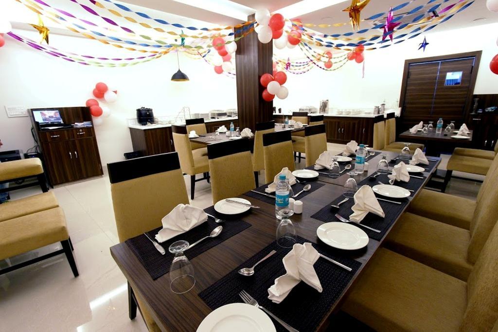 Genx Usha Kiran Agra Hotel Agra  Exterior photo
