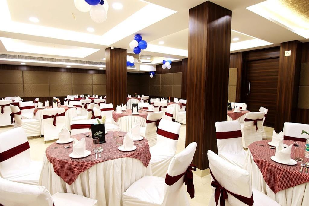 Genx Usha Kiran Agra Hotel Agra  Exterior photo