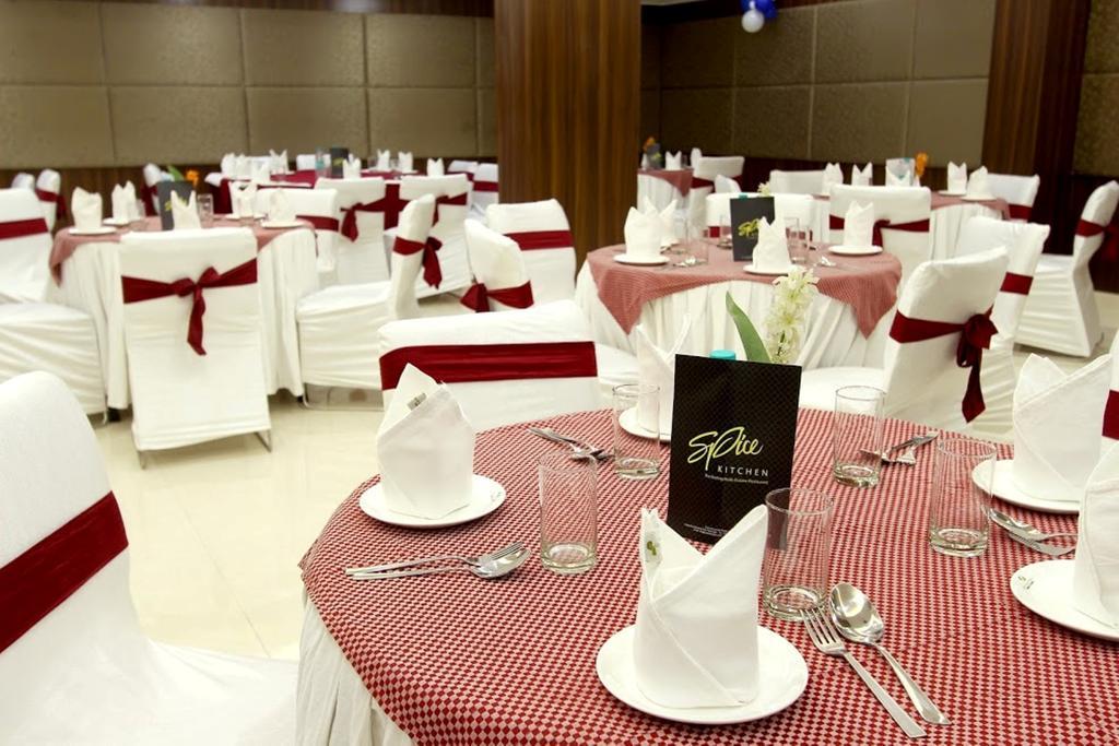 Genx Usha Kiran Agra Hotel Agra  Exterior photo