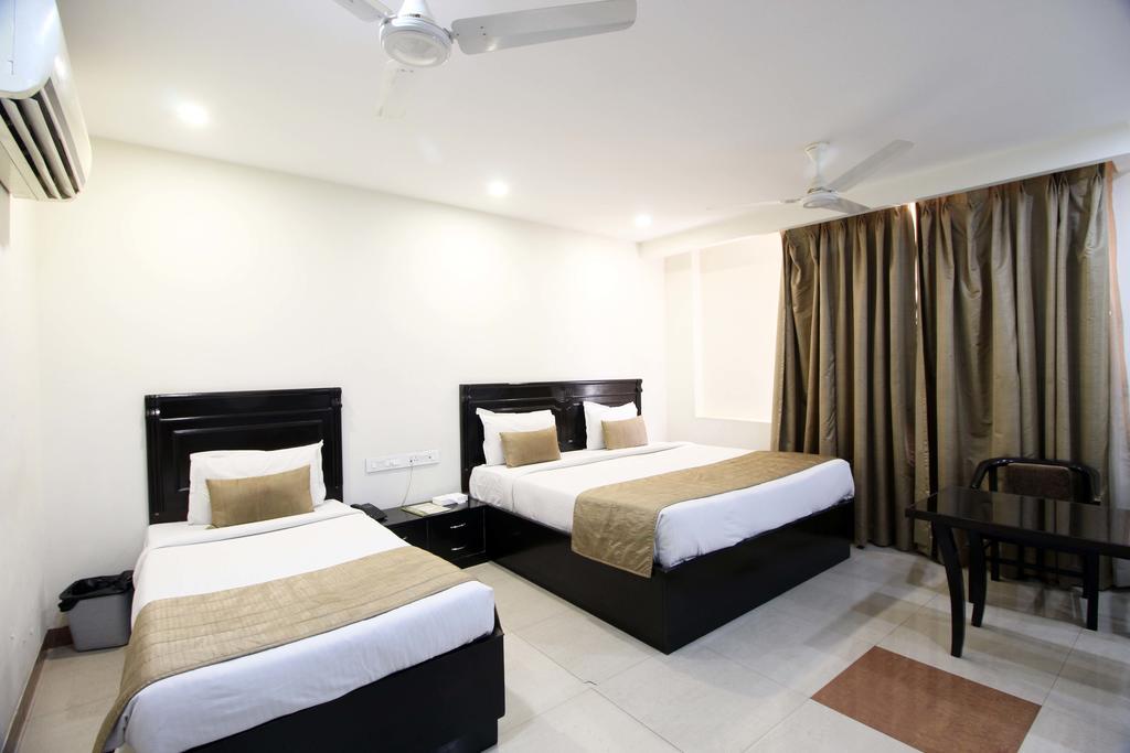 Genx Usha Kiran Agra Hotel Agra  Exterior photo
