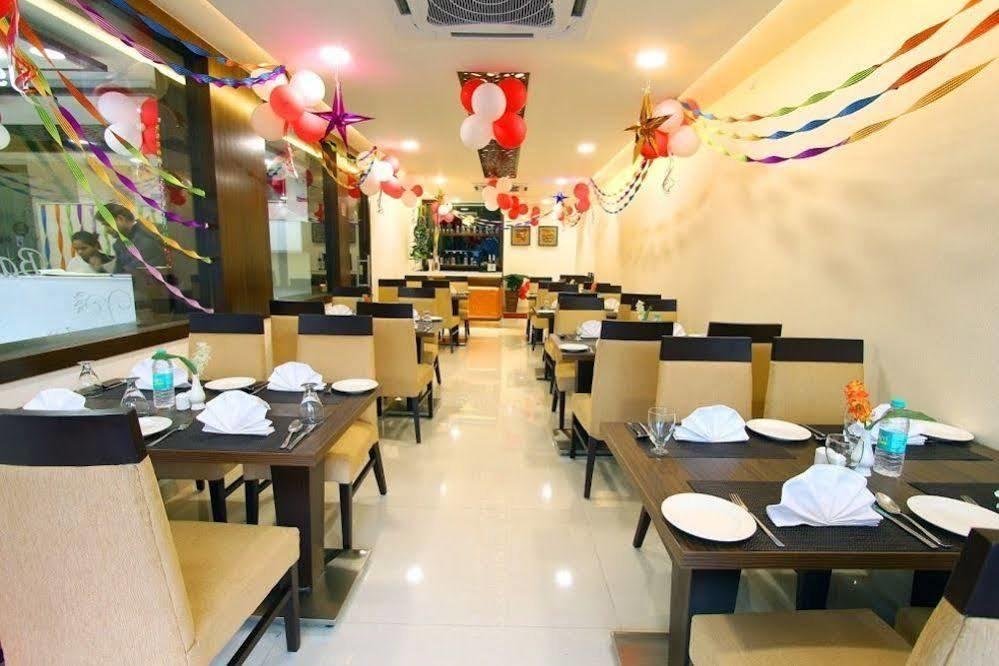 Genx Usha Kiran Agra Hotel Agra  Exterior photo