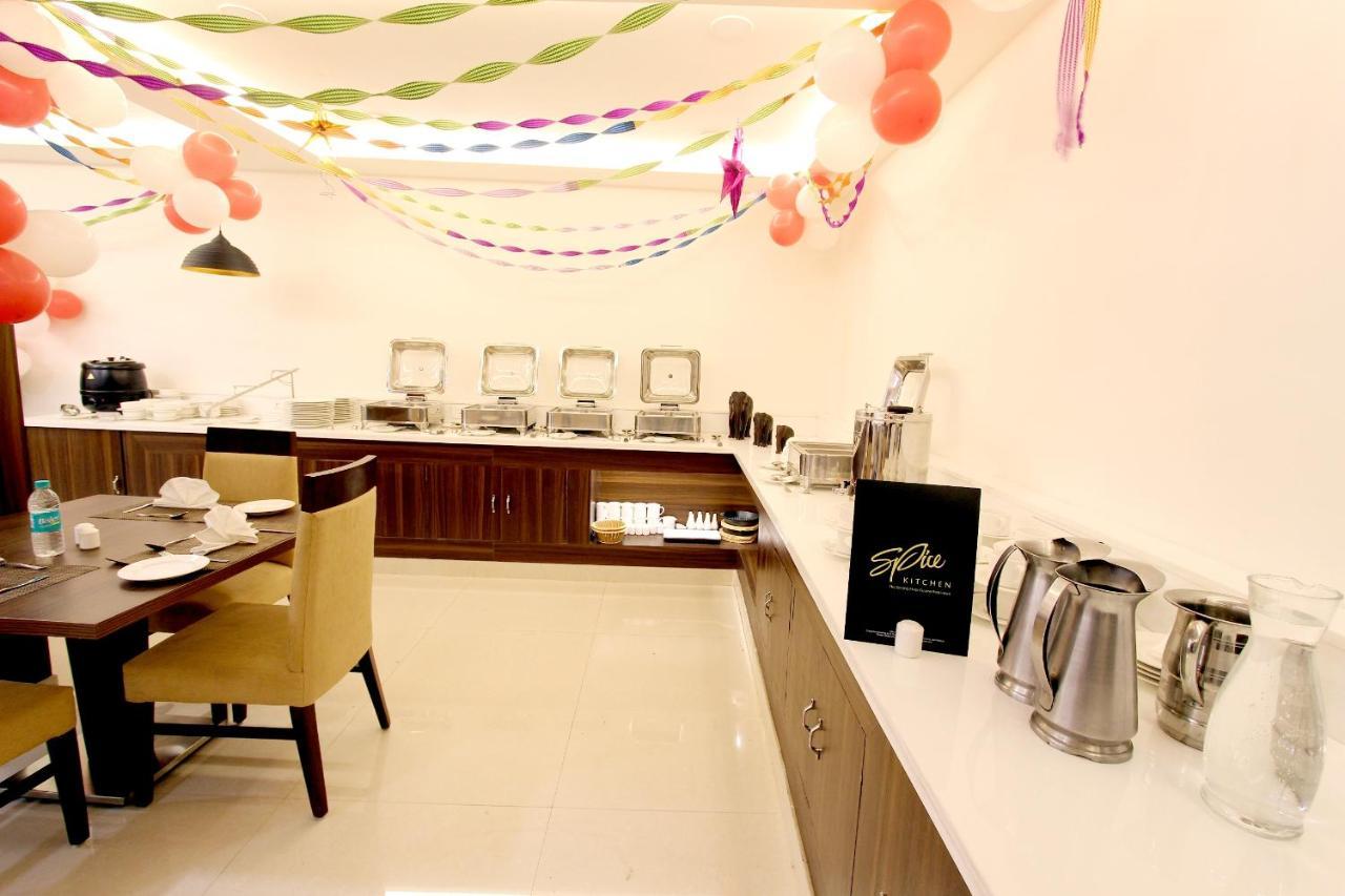 Genx Usha Kiran Agra Hotel Agra  Exterior photo