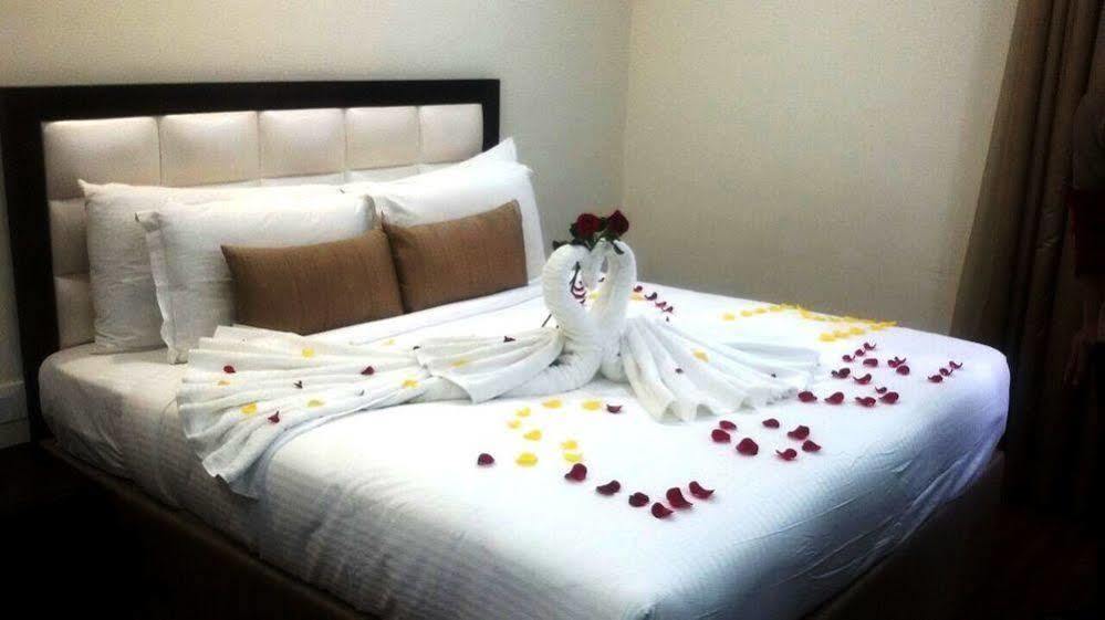 Genx Usha Kiran Agra Hotel Agra  Exterior photo